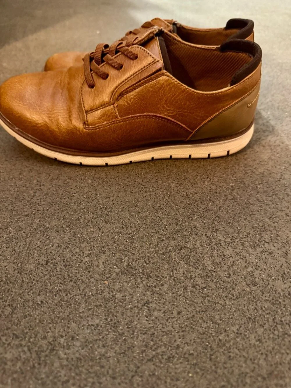 Crown Vintage Kids Dress Shoes - Size 5